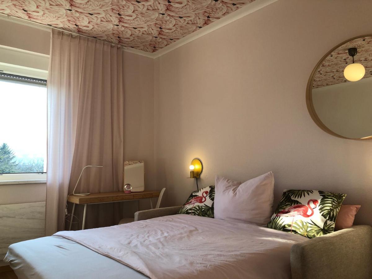 Altstadt Naehe 7 Min Fussweg Ueber Alte Maibruecke Zu Pension Mit Balkon & Garten, Ideal For Long Stay, Relocation Ochsenfurt Εξωτερικό φωτογραφία