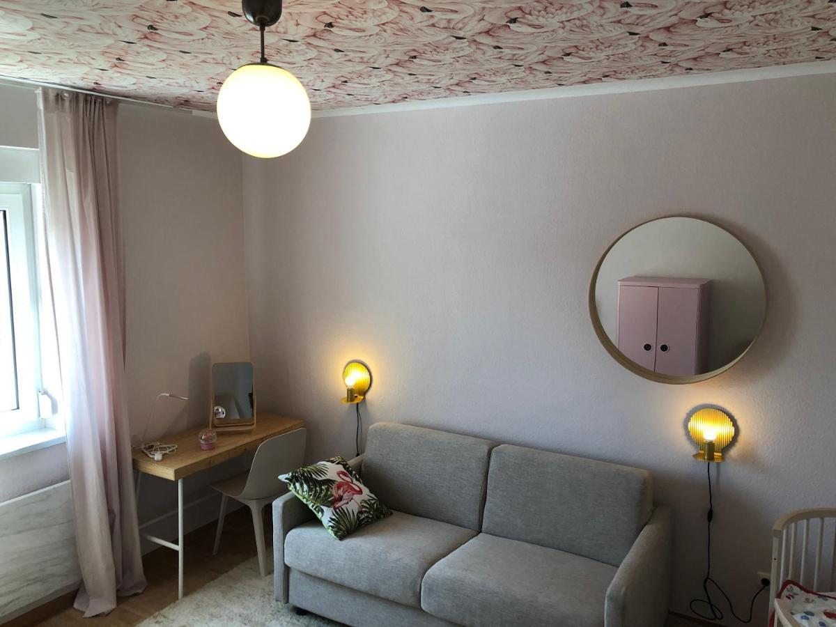Altstadt Naehe 7 Min Fussweg Ueber Alte Maibruecke Zu Pension Mit Balkon & Garten, Ideal For Long Stay, Relocation Ochsenfurt Εξωτερικό φωτογραφία