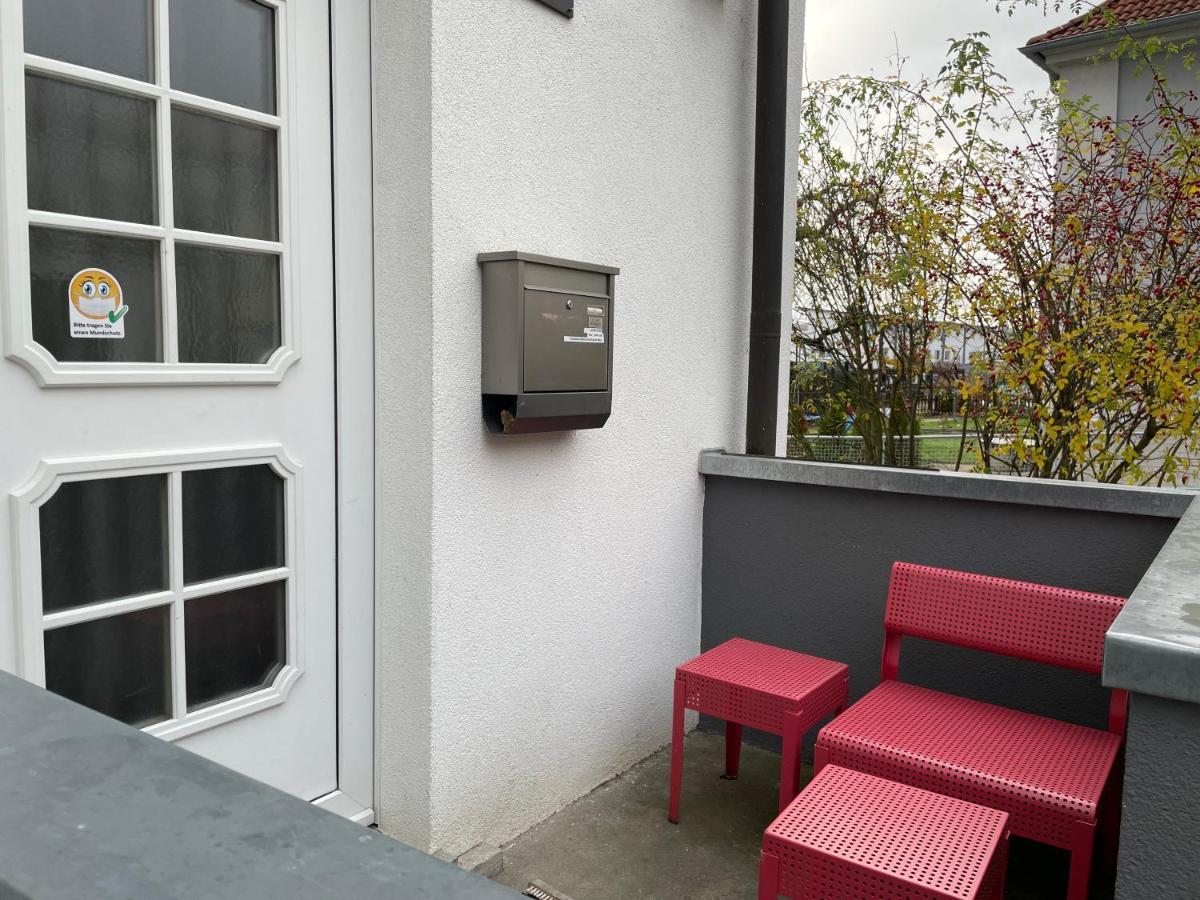 Altstadt Naehe 7 Min Fussweg Ueber Alte Maibruecke Zu Pension Mit Balkon & Garten, Ideal For Long Stay, Relocation Ochsenfurt Εξωτερικό φωτογραφία